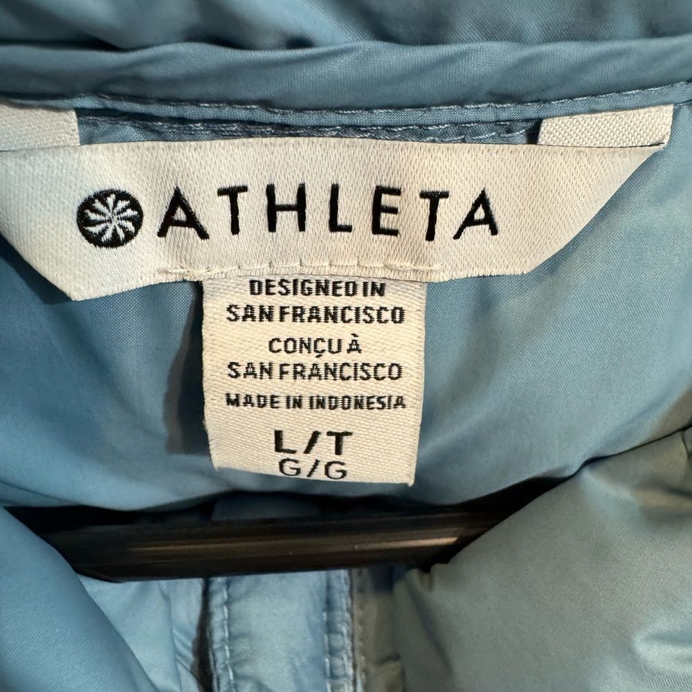 Athleta Aire Puffer Vest - Picture 9 of 13